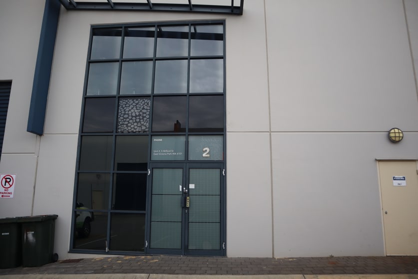 Click to view all images 2/5 Milford Street East Victoria Park WA 6101 - Image 2