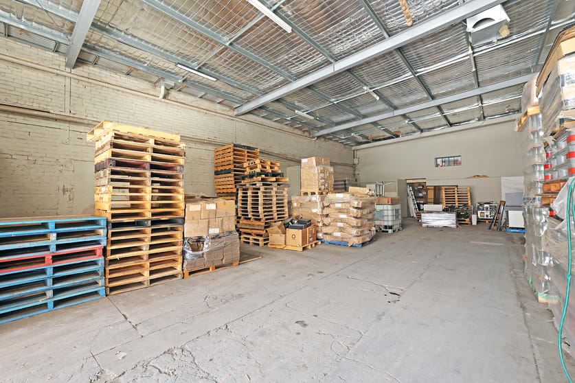 Click to view all images Rear 25 Deakin Avenue Mildura VIC 3500 - Image 3