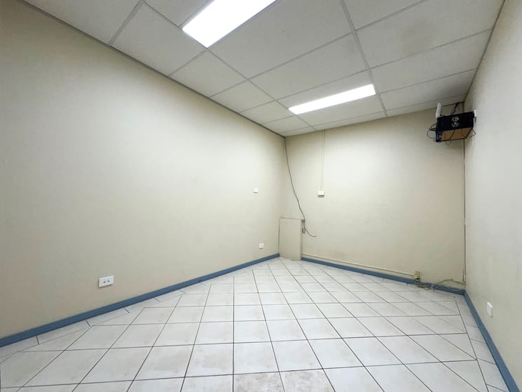 Click to view all images Shop 5/37-53 Dumaresq Street Campbelltown NSW 2560 - Image 3