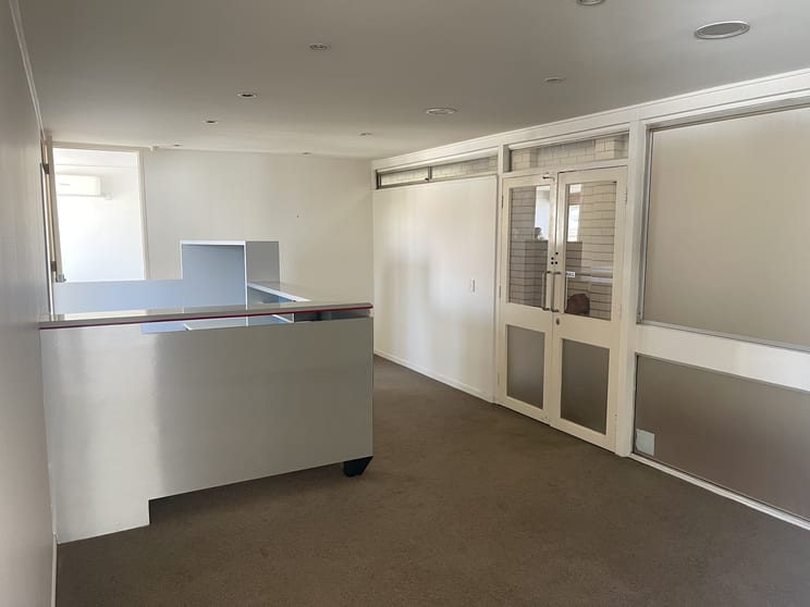 Click to view all images 24 Station Road Indooroopilly QLD 4068 - Image 2
