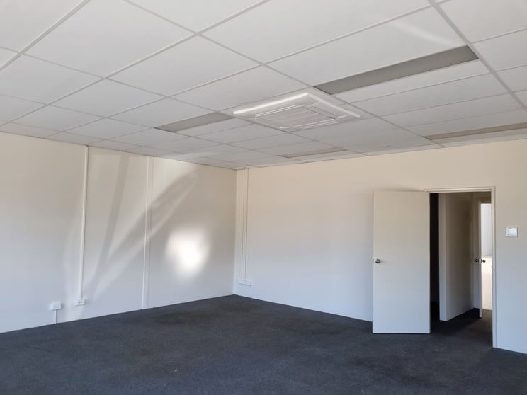 2/48 Kelvin Road Maddington WA 6109 - Image 3