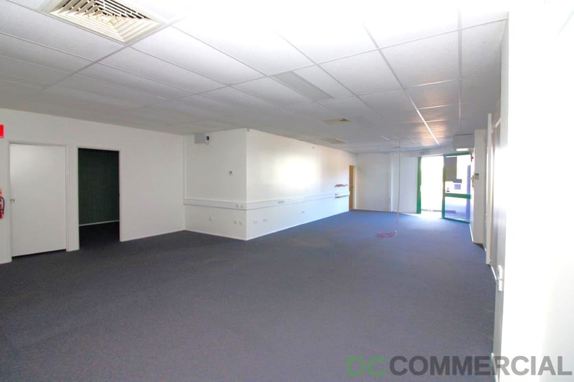 Click to view all images 22/489-491 South Street Harristown QLD 4350 - Image 2