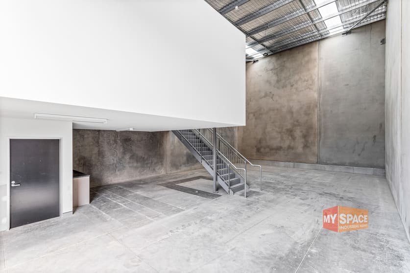 Click to view all images 5/61 Ashford Avenue Milperra NSW 2214 - Image 3