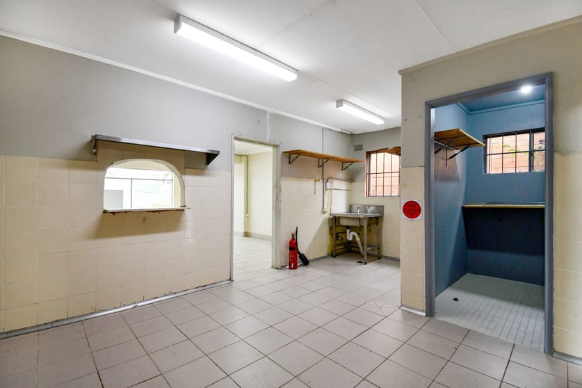 Click to view all images 145c Wellington Road Sefton NSW 2162 - Image 3