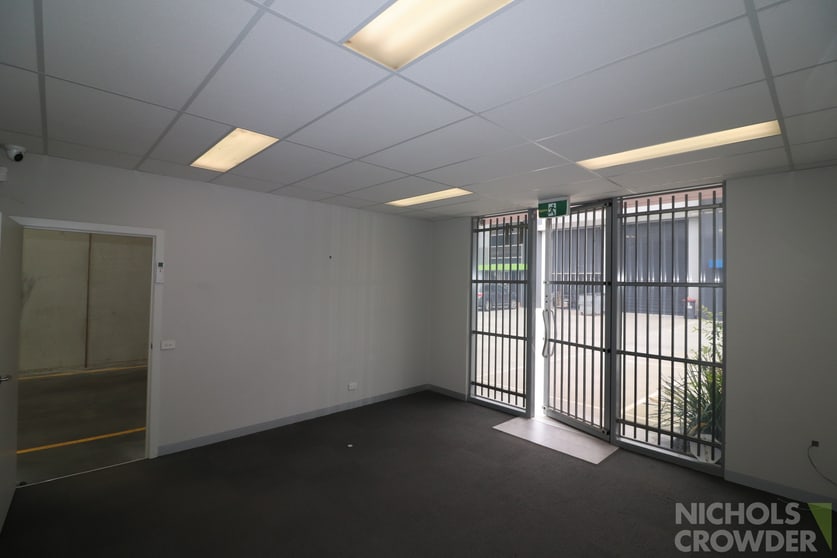 Click to view all images 11 Arbor Way Carrum Downs VIC 3201 - Image 3