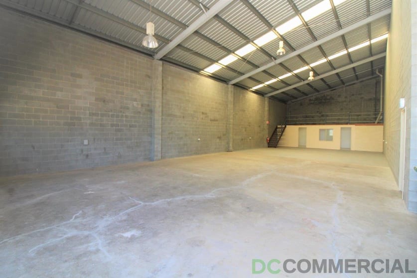 Click to view all images 1/36a Vanity Street Rockville QLD 4350 - Image 2