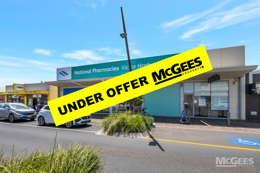 Click to view all images 64 Ocean Street Victor Harbor SA 5211 - Image 1