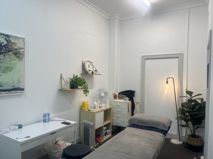 Click to view all images Caringbah NSW 2229 - Image 2
