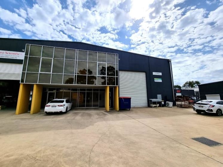 Click to view all images Unit 2/12 Essex Street Minto NSW 2566 - Image 1