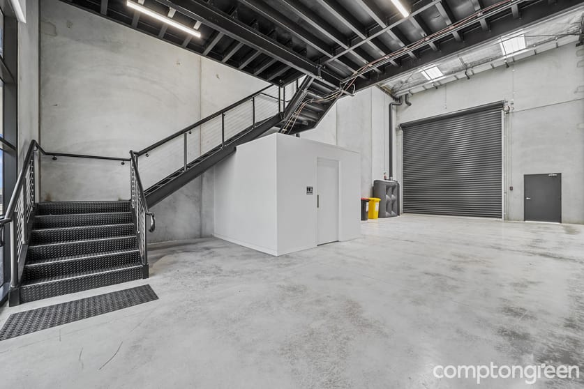 Click to view all images 25/176 Maddox Road Williamstown VIC 3016 - Image 2