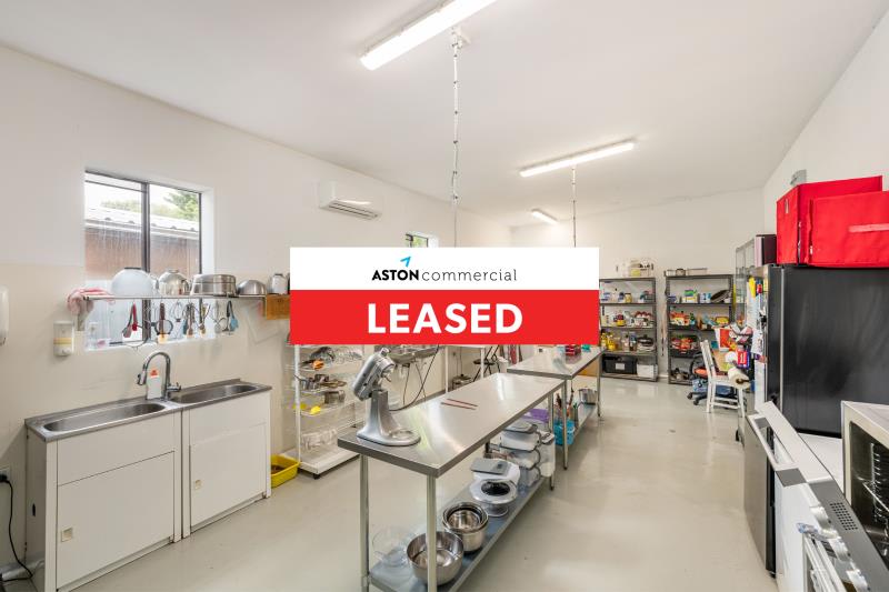 Click to view all images 11 Park Road Surrey Hills VIC 3127 - Image 1