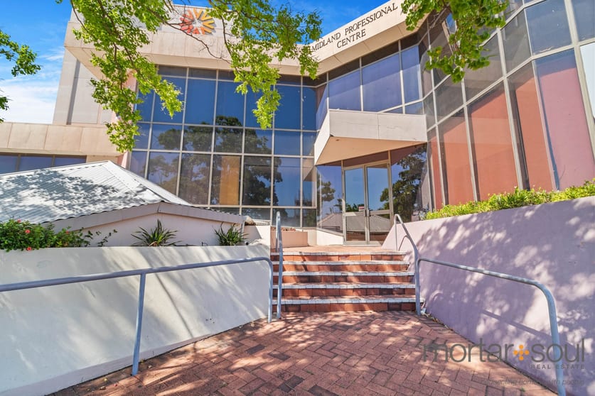 Click to view all images 11/9 The Avenue Midland WA 6056 - Image 1
