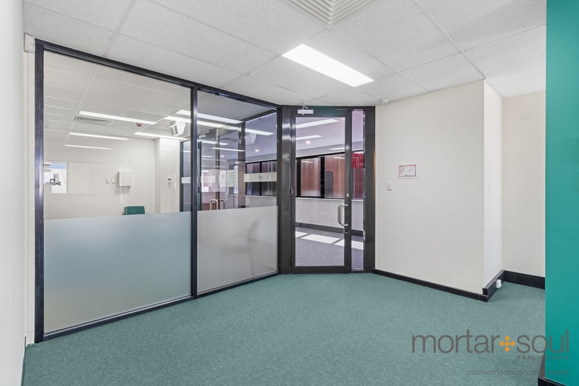 Click to view all images 11/9 The Avenue Midland WA 6056 - Image 3