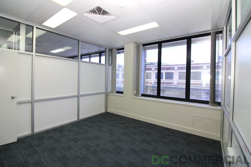 Click to view all images 5/216 Margaret Street Toowoomba City QLD 4350 - Image 2