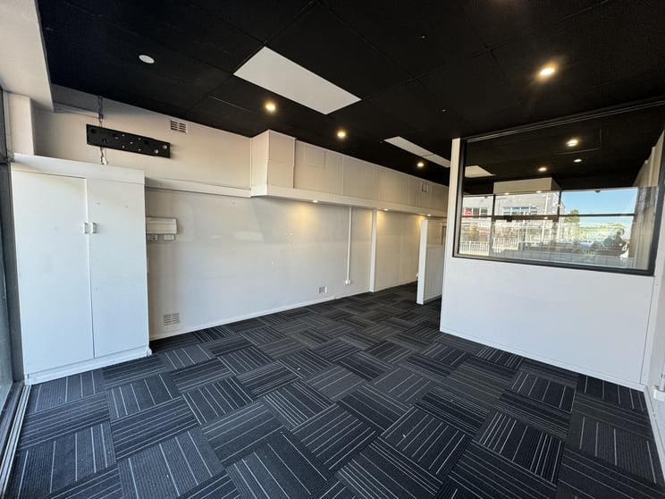 1/222 Pacific Highway Charlestown NSW 2290 - Image 2