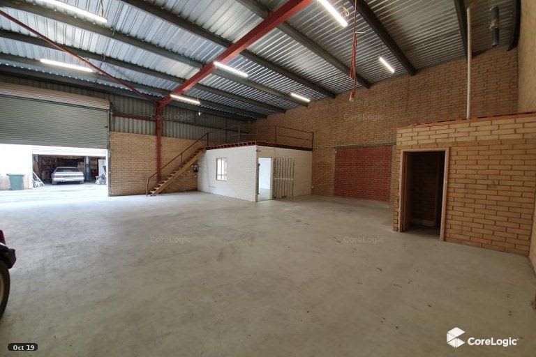 Click to view all images 7/8 Midas Road Malaga WA 6090 - Image 2