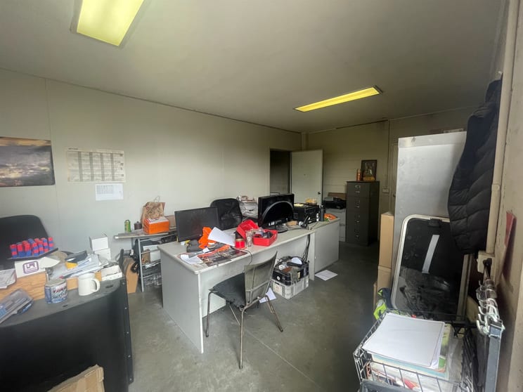 Click to view all images 2/1 Ramage Street Bayswater VIC 3153 - Image 3
