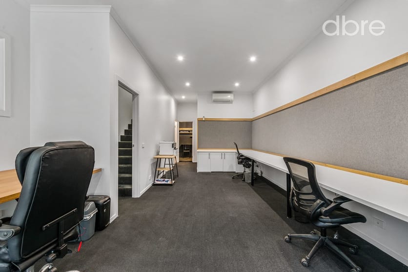 Click to view all images 2/55-57 Wangara Road Cheltenham VIC 3192 - Image 2