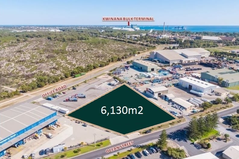 Click to view all images 22 Ocean Street Kwinana Beach WA 6167 - Image 2