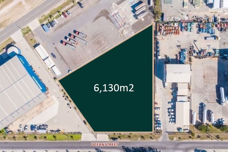 Click to view all images 22 Ocean Street Kwinana Beach WA 6167 - Image 3