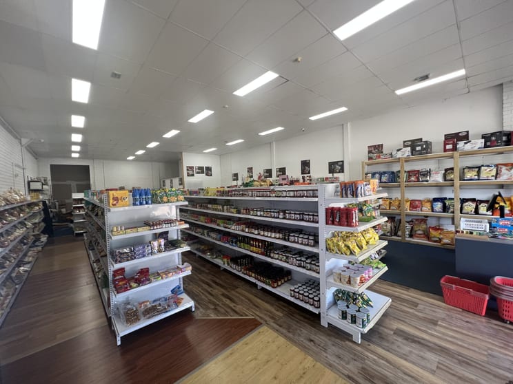 Click to view all images Unit 3, 118-120 Newcastle Road Wallsend NSW 2287 - Image 2