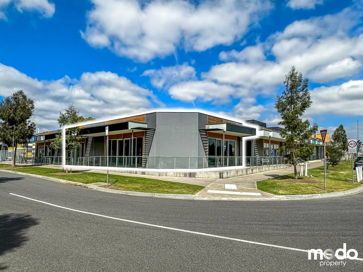 Click to view all images 4 - 6 Matilda Avenue Wollert VIC 3750 - Image 2