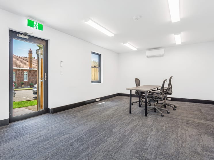 Click to view all images Unit 2/108 West Street Crows Nest NSW 2065 - Image 2