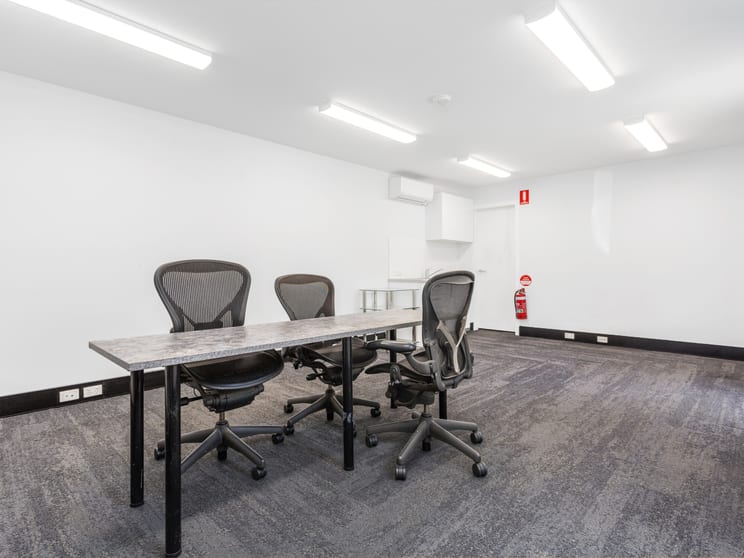 Click to view all images Unit 2/108 West Street Crows Nest NSW 2065 - Image 3
