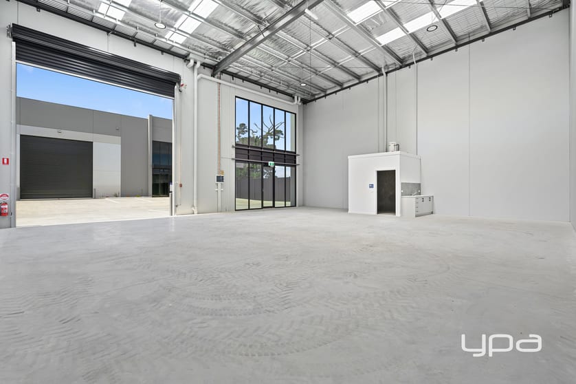 Click to view all images 8/29 Wiltshire Lane Delacombe VIC 3356 - Image 2