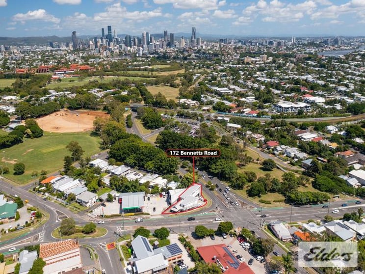 Click to view all images 172 Bennetts Road Norman Park QLD 4170 - Image 1