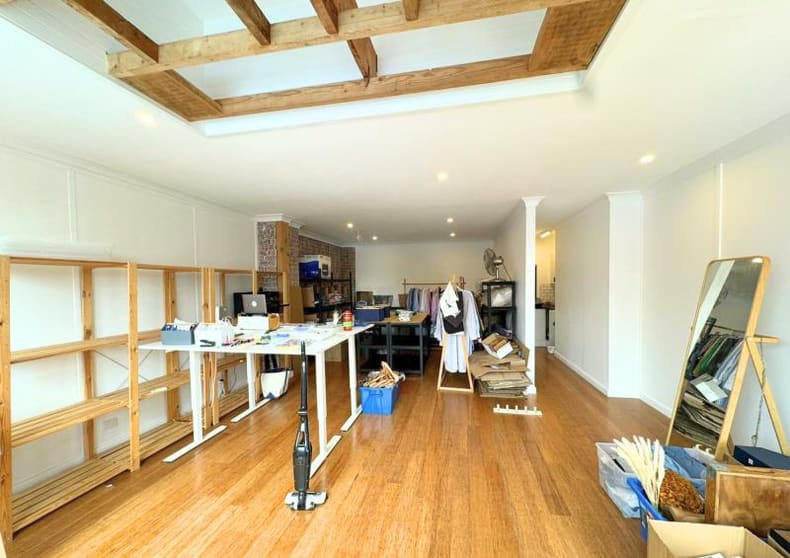Click to view all images Freshwater NSW 2096 - Image 1