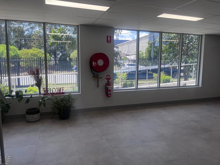 Click to view all images 3a/2 Forge Place Narellan NSW 2567 - Image 3