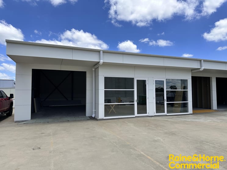 Click to view all images 8/133 Flemington Road Mitchell ACT 2911 - Image 1