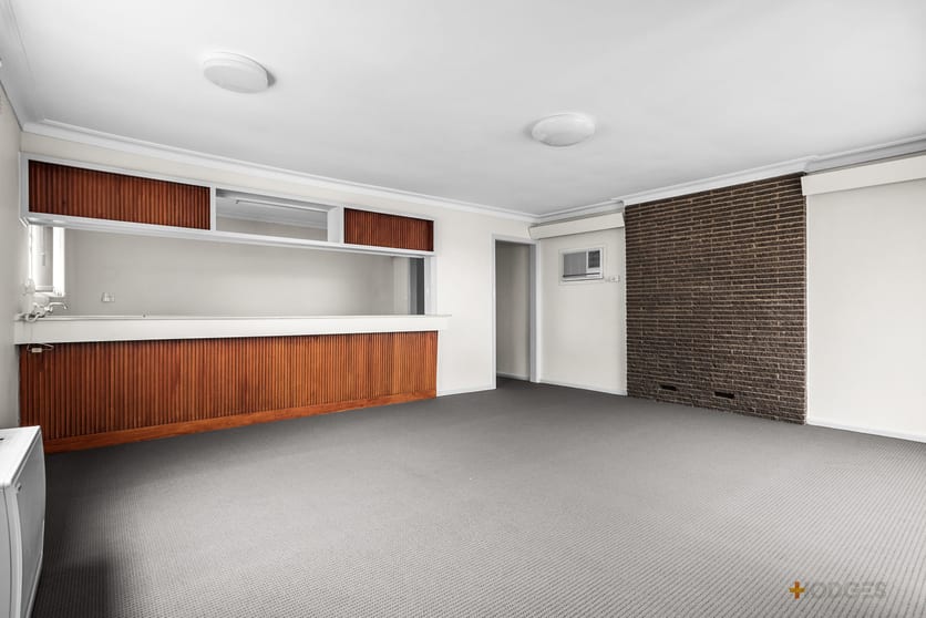 Click to view all images 27A White Street Parkdale VIC 3195 - Image 3