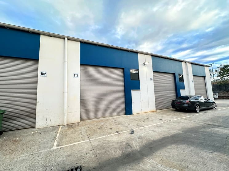 Click to view all images 213/21 Middle Road Hillcrest QLD 4118 - Image 2