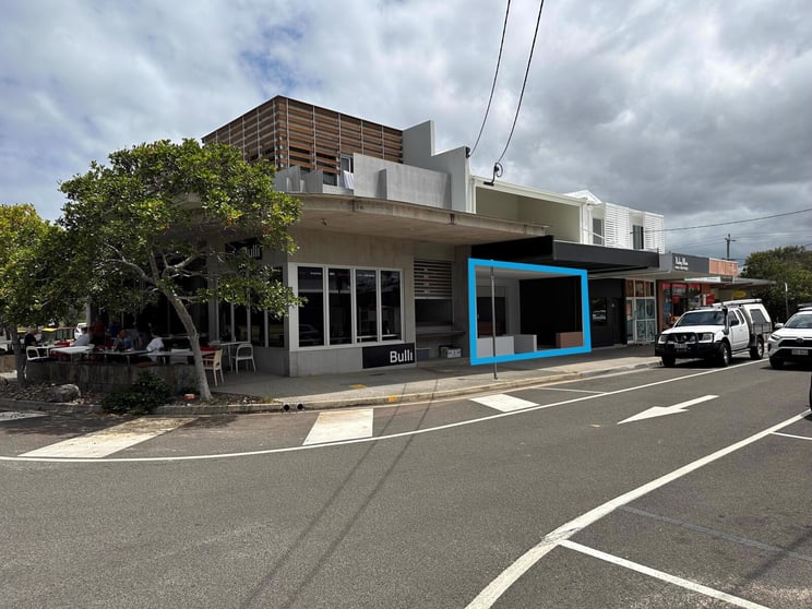 Click to view all images 3 Lorraine Avenue Marcoola QLD 4564 - Image 1