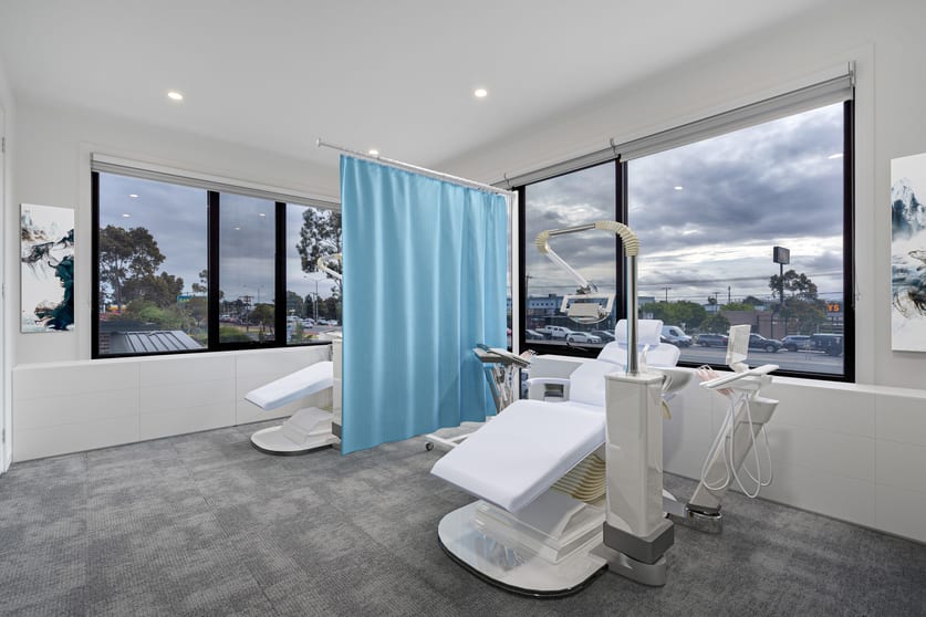 Click to view all images 224 Mickleham Road Gladstone Park VIC 3043 - Image 3