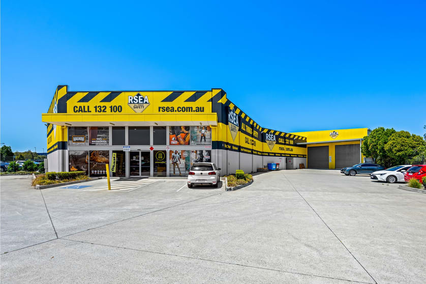 Click to view all images 45 Lahrs Road Ormeau QLD 4208 - Image 2
