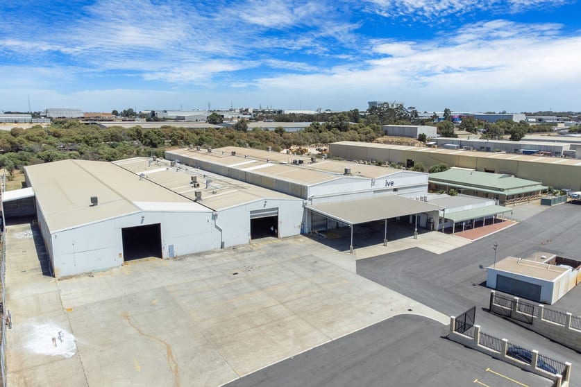 Click to view all images 51 Miguel Road Bibra Lake WA 6163 - Image 1