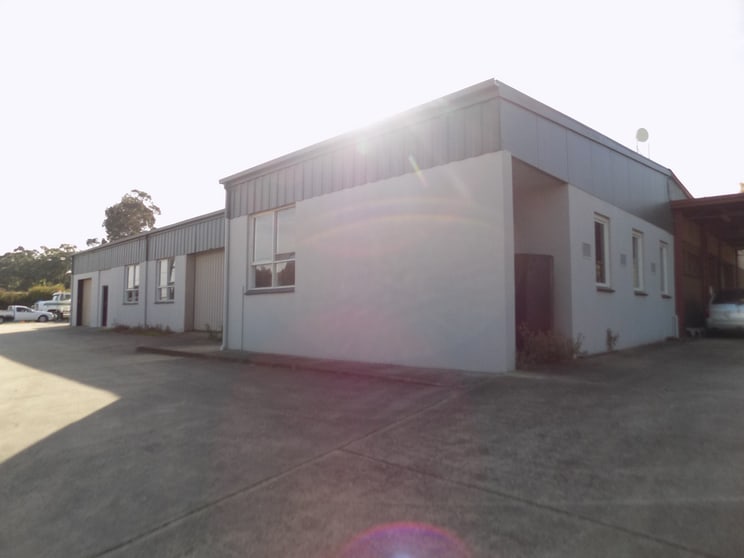 Click to view all images 3/73 Church Street Drouin VIC 3818 - Image 2