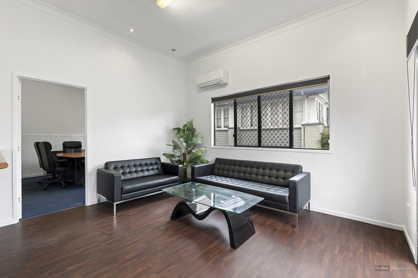 Click to view all images 276 Margaret Street Toowoomba City QLD 4350 - Image 2