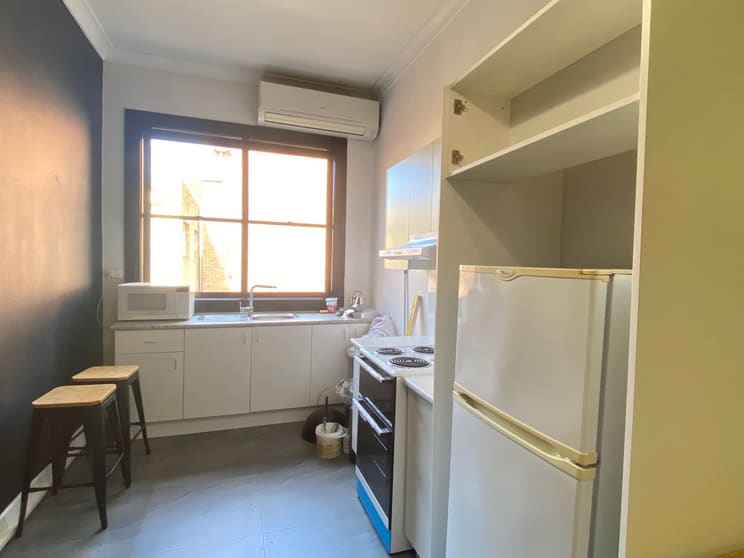 Click to view all images 551B Hunter Street Newcastle West NSW 2302 - Image 3