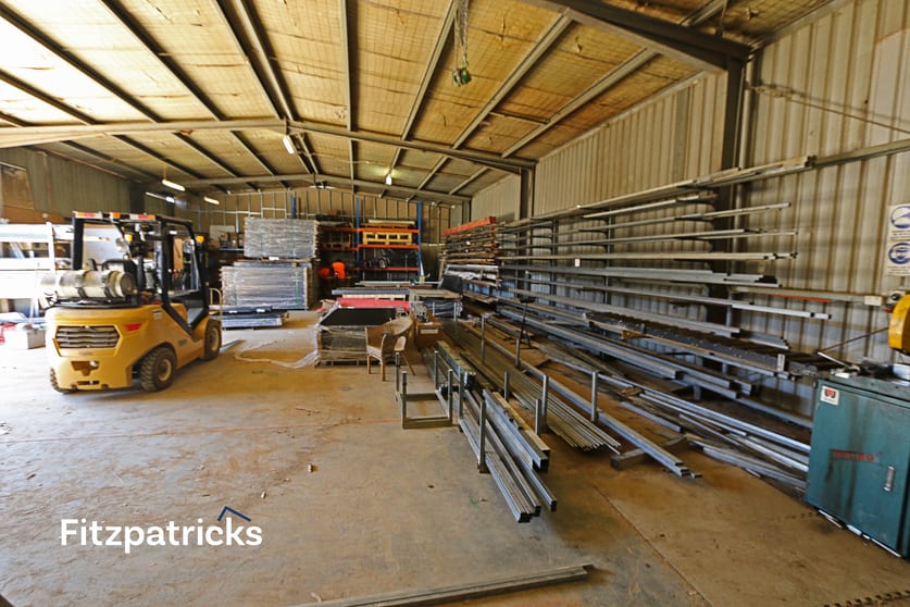 Click to view all images 21 Saxon Street Wagga Wagga NSW 2650 - Image 3