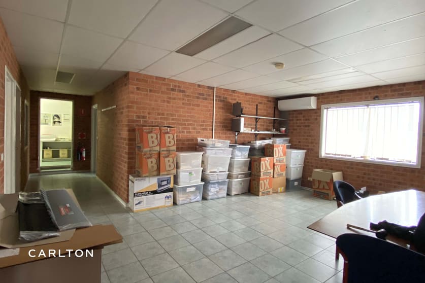 Click to view all images 1/17 Gantry Place Braemar NSW 2575 - Image 2