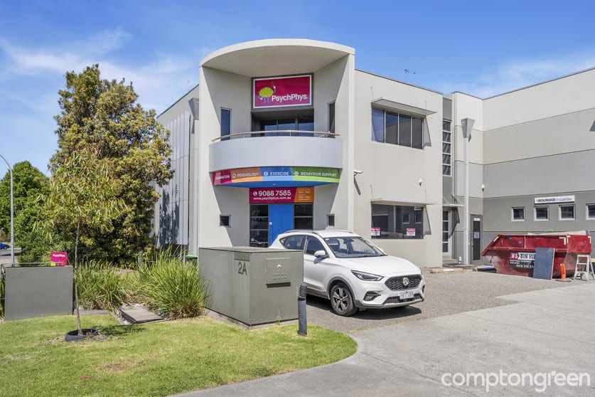 Click to view all images 1&2/2a Akuna Williamstown VIC 3016 - Image 1