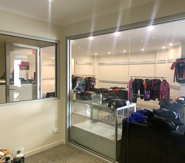 Click to view all images 2/31 Machinery Drive Tweed Heads South NSW 2486 - Image 2