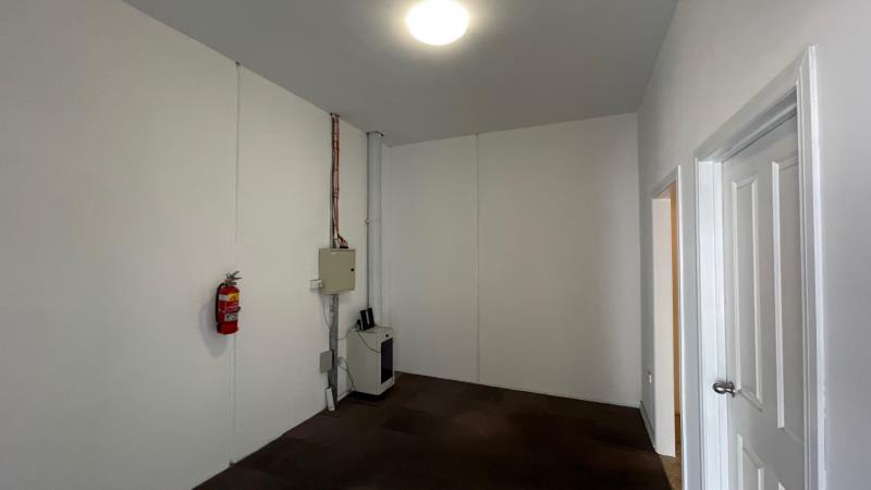 Click to view all images Unit 3/1-3 Mallory Court Bayswater VIC 3153 - Image 2