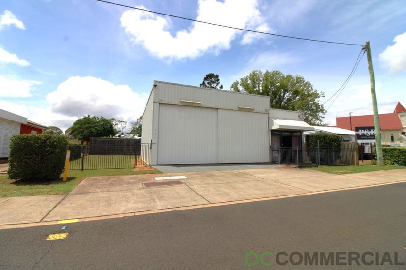 Click to view all images 10513 New England Highway Highfields QLD 4352 - Image 3