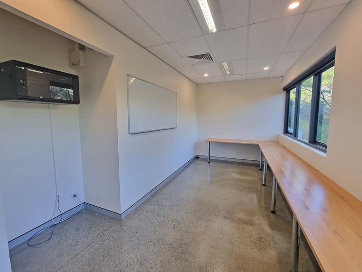 Click to view all images 9/9 249 Scottsdale Drive Robina QLD 4226 - Image 3