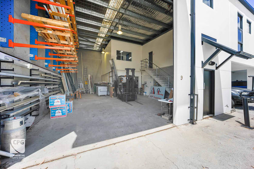 Click to view all images Unit 9/74-76 Oak Road Kirrawee NSW 2232 - Image 3